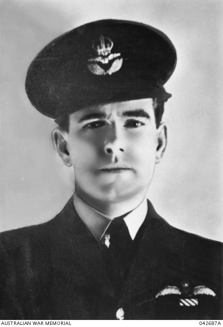 Portrait von Lawrence Victor Elliott Petley in Uniform.